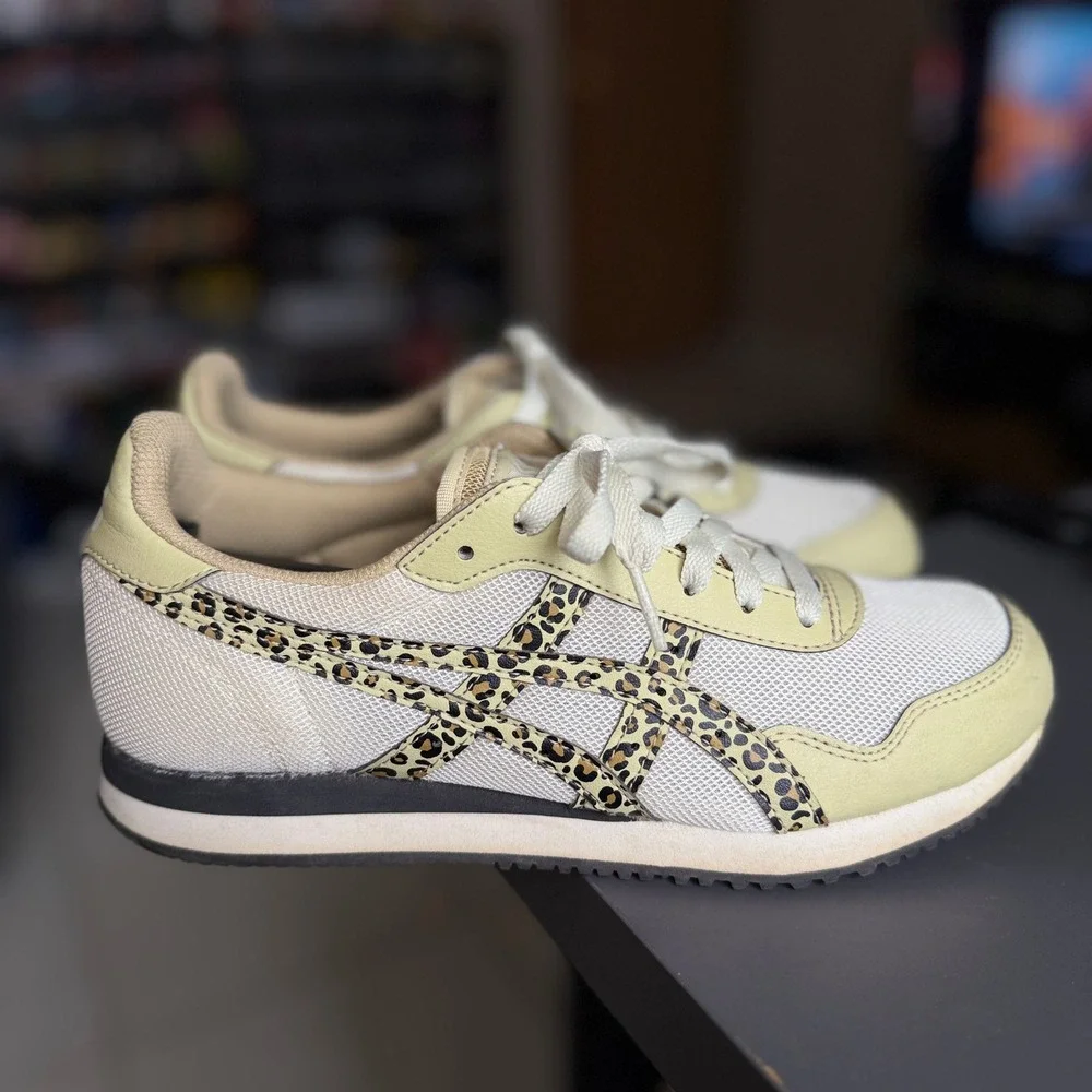 ASICS Tiger Runner Women 8 Birch Leopard Print Sneakers 1202A409 Retro Lifestyle